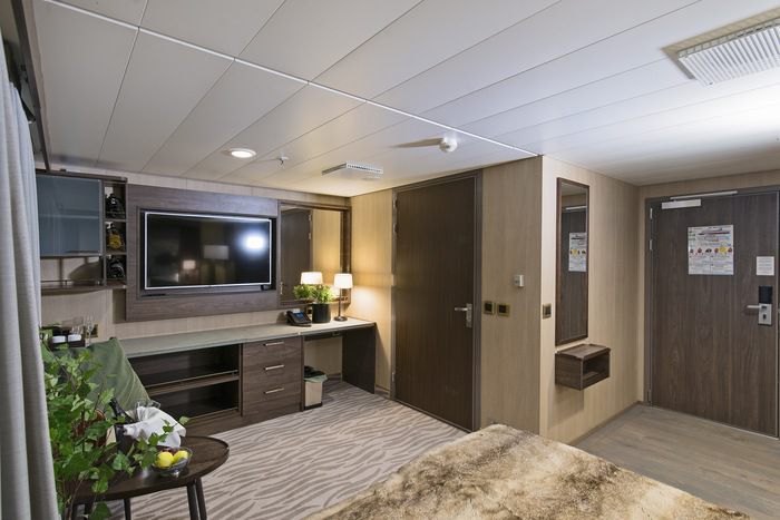 Expedition Suite | Mini suite on upper deck